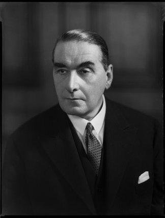 Jurisprudentially Ours Sir Maurice Gwyer Lord Chief Justice of India 1937-1943 Vice Chancellor University