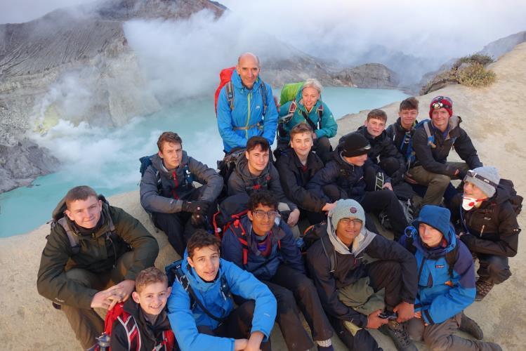 EDUCATIONAL VISITS There are a large number of trips and visits for Sixth Formers, sometimes to support specific elements of the curriculum or to encourage wider social, cultural and sporting