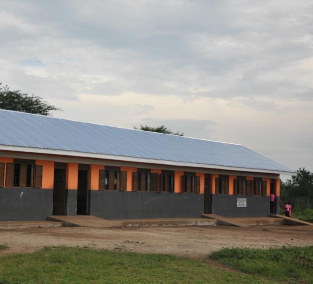 L-R: GIRLS, TEMPORARY CLASSROOM; LEARNING IN TEMPORARY CLASSROOM; NEW CLASSROOM BLOCK Kiryandongo, Uganda Kooki is