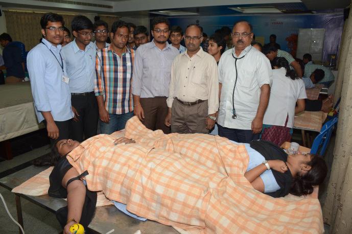 Blood donation camp Date: 23.02.2015 Vice Chancellor Dr. C.Thangaraj, Registrar Dr.M.S. Raghunadhan, Dean E&M Dr. V. Madhusudhan Rao, visited the camp and congratulated the student donors and volunteers.