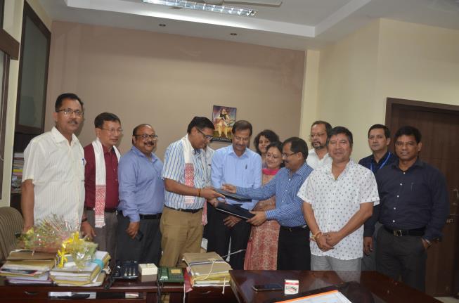 As per the terms of this MOU, OIL shall offer Financial Assistance of Rs 25 Crores to Tourism Department, for the development and maintenance of Infrastructural facilities at Kamakhya Temple as a