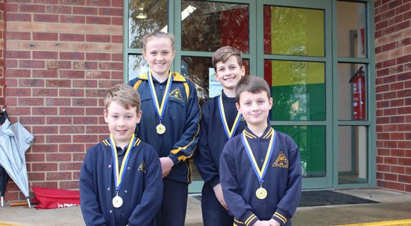 Warragul North Primary School Values 5 iteracy ngagement chievement espect umeracy ntegrity urturing etting Along chievement Student achievement involves the combination of a number of elements in