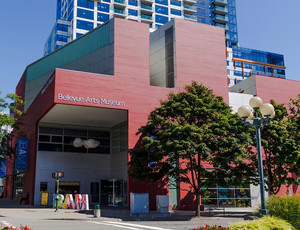About BELLEVUE ARTS MUSEUM HISTORY Central to the City of Bellevue, Bellevue Arts Museum has grown to become the Pacific Northwest s center for the experience of visual and material culture.