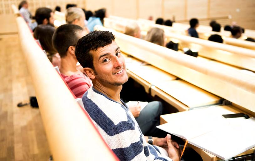 English for academic studies The course focuses on improving your core academic English skills as to prepare you for further studies at Linnaeus University.
