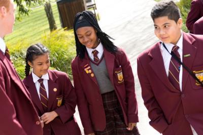 Campus Year 7 to 12 55 MacKillop Way Clyde North Vic 3978 Principal: Mr Chris Black Email: principal@stpeters.vic.edu.au Personal Assistant to the Principal: Mrs Kelley Cooper Email: kelley@stpeters.