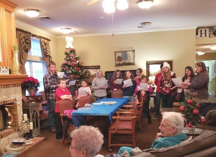 Webster County 4-H Newsletter January 2018 Issue SonRays Club singing Christmas carols at Bickford Cottage What s Inside: Upcoming Events Food Stand Schedule Volunteer
