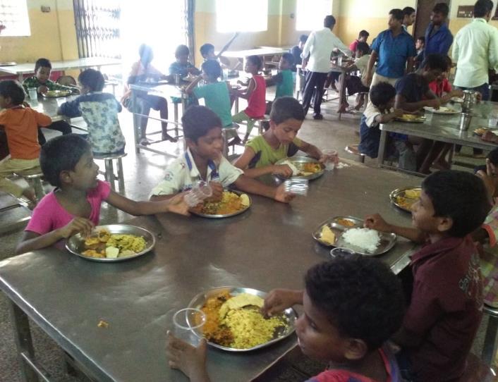 Market, Vijayawada visited and provided cooked lunch