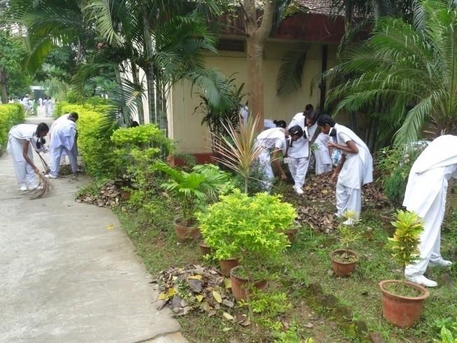 Swach Bharat Abhiyaan Campaign was organised 18 th Oct. in our school.