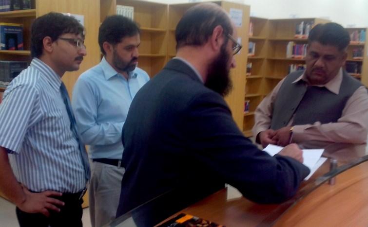 The CIIT Sahiwal Students also Interacted with the students of CIIT Atock campus library.