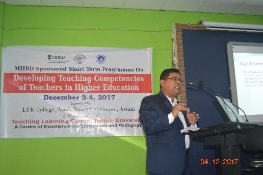 quadrant of SWAYAM. In the second session, Dr. Surajit Borkotokey, Department of Mathematics, Dibrugarh University spoke about writing the Research Proposal.