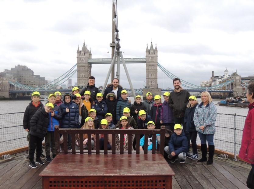 London 2019 On the 6 th March Wednesday at 5:30am, Peel Park set off on an amazing journey to London.The first adventure we went to was the Harry Potter Museum.
