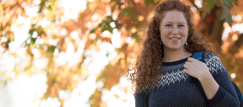JULIA HOLMQUIST CLASS OF 2019 SWC AT A GLANCE STUDENT SPOTLIGHT AN ACADEMICALLY EXCELLENT LIBERAL ARTS COLLEGE OFFERING A BACHELOR OF CATHOLIC STUDIES.