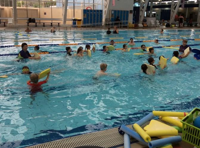 CONGRATULATIONS AND THANK YOU Last week and this week our Reception - Yr. 5 students have been attending swimming lessons at the Elizabeth Aquadome.