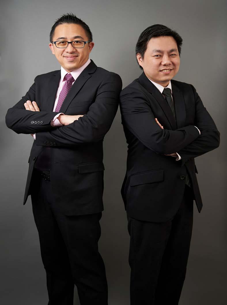 Left and right: Stanley and Soo Seng TRUE INSIDER EXPERTISE Our team of consultants at The Edge, comprised of former Admissions Officers from highly selective universities whom understand the keys to