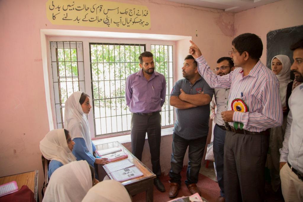 Interaction between the student teachers and school students at the school was initiated primarily with the intention of motivating school children to increase their quality of interest in their
