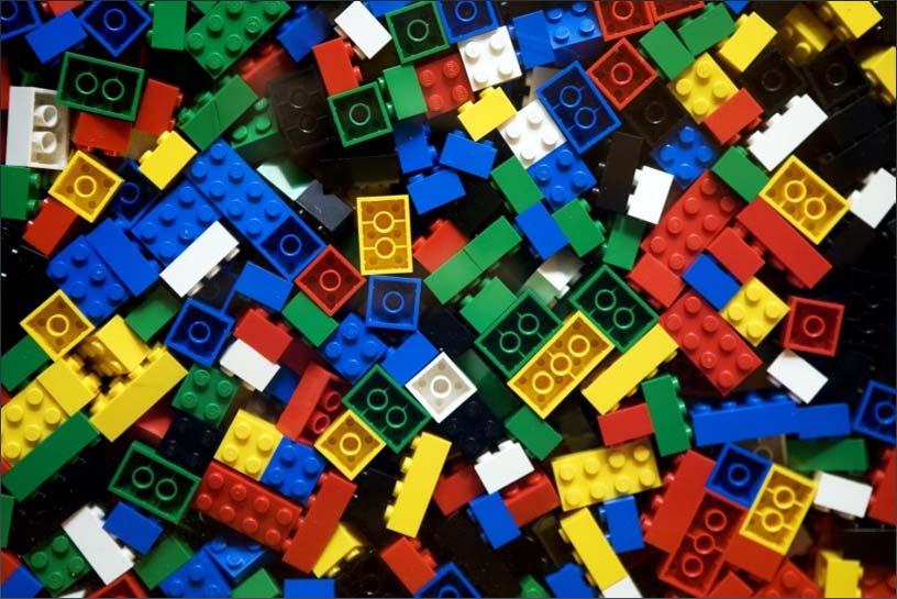 Example 3: Let s play with LEGOS!