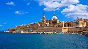 Jobs and Internships Abroad Jobs - Internships English courses Malta Malta offers an exceptional setting to learn English: the sun, the sea, the medieval architecture, historical places, an original