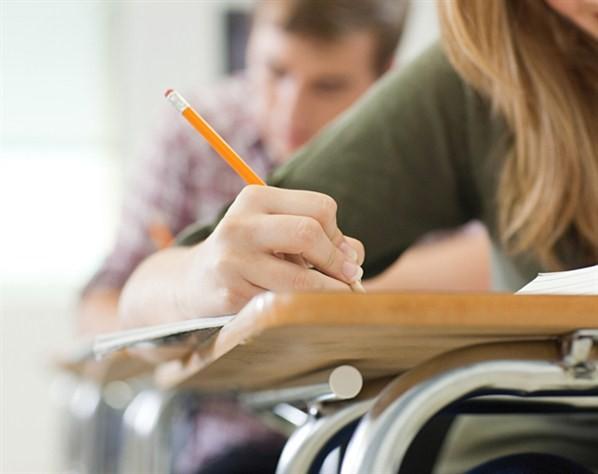 Exams and grades Evaluation of the Student In normal universities a student's success is generally being evaluated in short periods and in a really intense way.