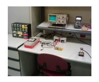 Figure 2. Laboratory student desk and devices to develop the practical sessions.