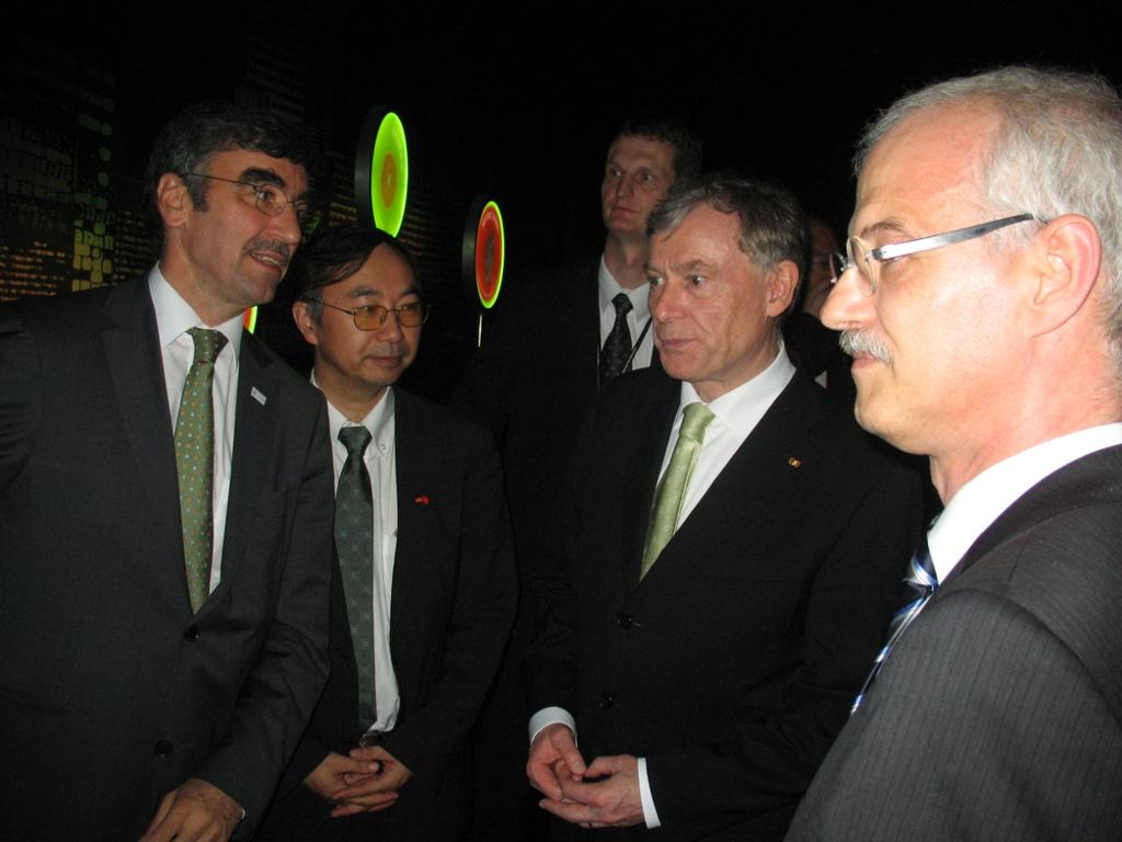 President at the Semizentral exhibiton area,
