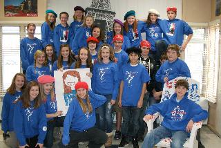 This year, we ordered Stillwater French shirts in October so they were pret-à-porter for the Nat'l French Week.