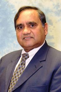 Dr. Bharat Soni Vice President of Research and Economic Development Tennessee Tech University (TTU) Cookeville, TN 38501 Email address: bsoni@tntech.edu A Brief Profile: Dr.