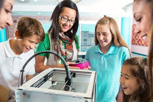 TECHNOLOGY Superheroes to the Rescue 3D printers are one of the most widely applicable and fun inventions on the tech scene today!