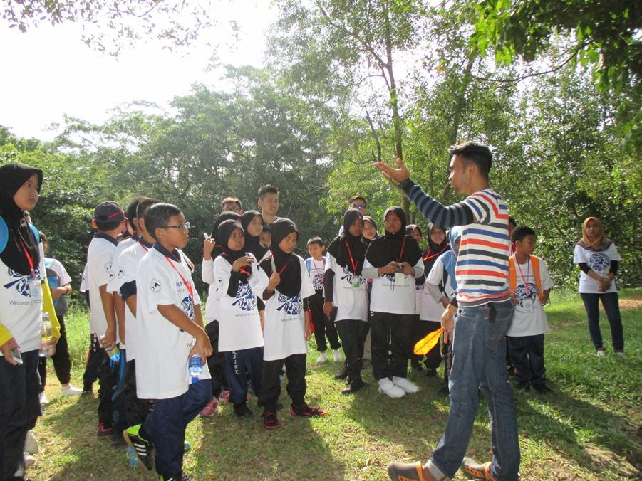 En Shahrul, environmental education officer
