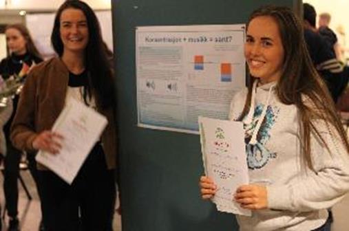 presentations by researchers and student poster sessions Figure 6: Groups of