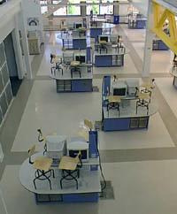 interdepartmental faculty teams developed interdisciplinary focus courses that capitalize on the state-of-the-art equipment in the two large, open laboratory plazas in the ITL Laboratory, shown in